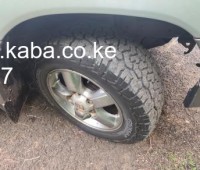 2006-toyota-landcruiser-v8-small-5