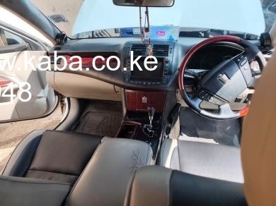 2008-toyota-crown-big-3