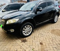 clean-well-maintained-toyota-vanguard-up-for-sale-small-2