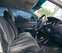 2012-nissan-tiida-small-5
