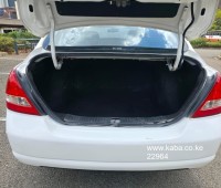 2012-nissan-tiida-small-7
