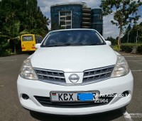 2012-nissan-tiida-small-3