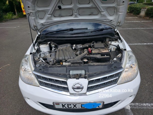 2012-nissan-tiida-big-4