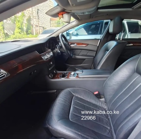 mercedes-cls350-up-for-grabswell-maintained-and-in-great-condition-big-5