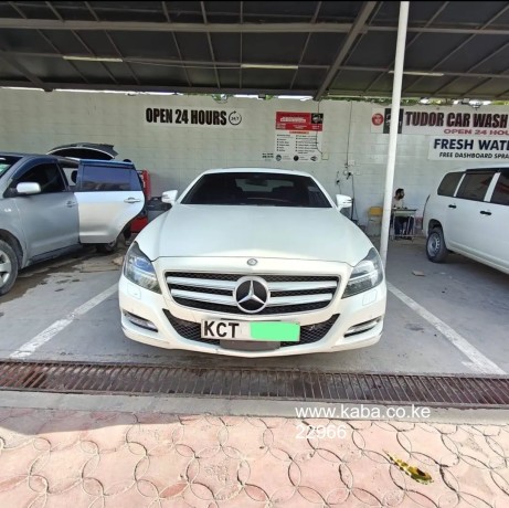 mercedes-cls350-up-for-grabswell-maintained-and-in-great-condition-big-1