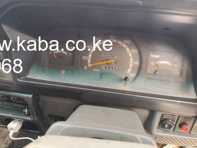 1999-mitsubishi-l300-big-3