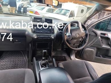 2014-toyota-landcruiser-prado-big-4