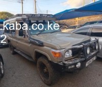 1991-toyota-landcruiser-tours-fj75-small-0