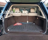 2011-land-rover-range-rover-vogue-small-2