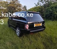 2011-land-rover-range-rover-vogue-small-0