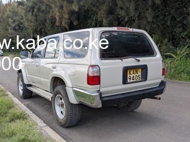 toyota-hillux-sur-big-0