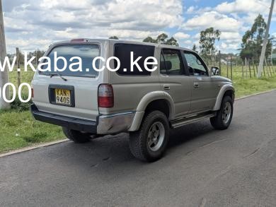 toyota-hillux-sur-big-1