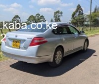 2009-nissan-teana-small-2