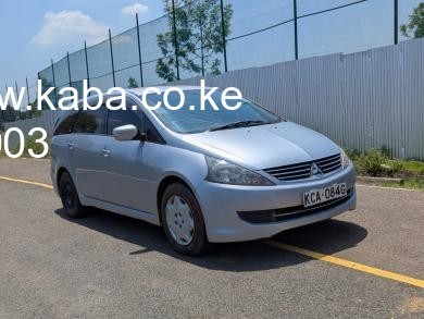 2007-mitsubishi-grandis-big-0