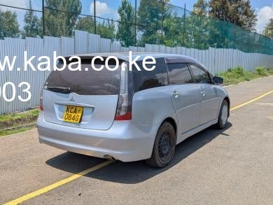 2007-mitsubishi-grandis-big-3