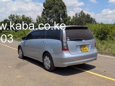 2007-mitsubishi-grandis-big-2