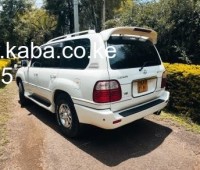 2000-lexus-lx470-v8-small-1