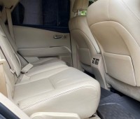 buy-and-drive-lexus-rx-powerful-and-reliable-small-9