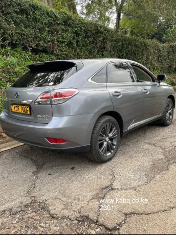 buy-and-drive-lexus-rx-powerful-and-reliable-big-4