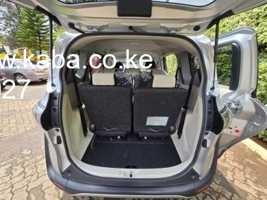 201911-toyota-sienta-big-6