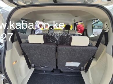 201911-toyota-sienta-big-5