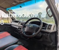 2009-toyota-hiace-small-7