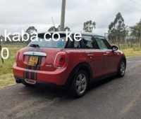 2017-bmw-mini-cooper-small-2