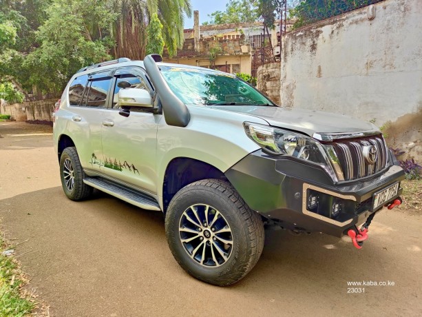 for-sale-toyota-prado-2010-fully-loaded-beast-big-0