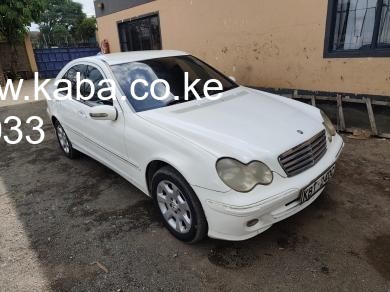 2005-mercedes-benz-c240-big-0