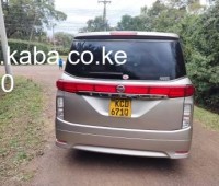 nissan-elgrand-small-1