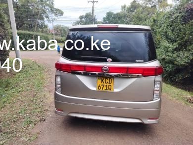 nissan-elgrand-big-1