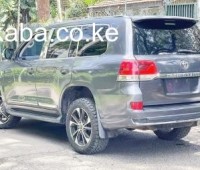 landcruiser-vx-v8-small-0