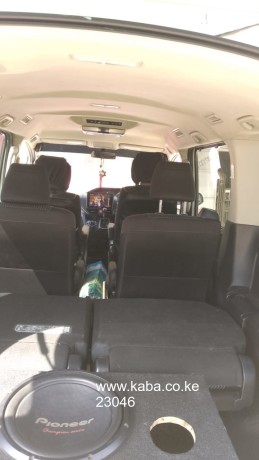 2014-toyota-noah-non-hybrid-for-sale-big-3