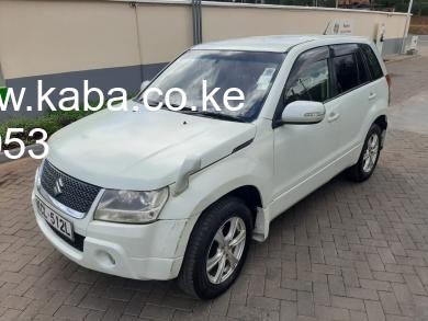 2010-suzuki-escudo-big-0
