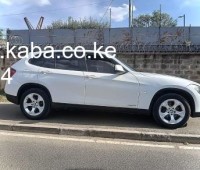 2012-bmw-x1-small-6