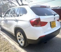 2012-bmw-x1-small-1