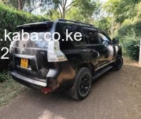 2011-toyota-landcruiser-prado-small-1