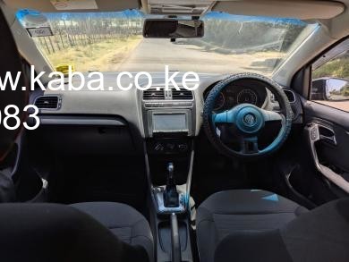 volkswagen-polo-2011-big-3
