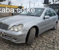mercedes-benz-c200-small-0