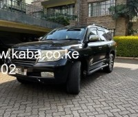 toyota-landcruiser-v8-small-2