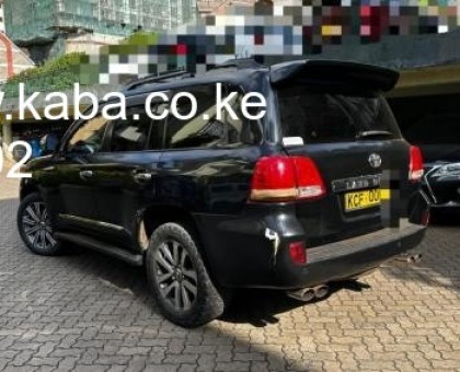 Toyota Landcruiser V8