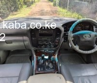 toyota-landcruiser-vx-small-2