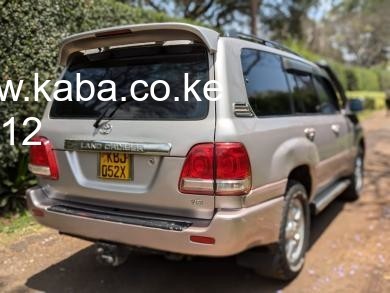 toyota-landcruiser-vx-big-1