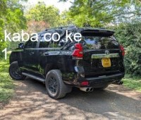 2017-toyota-landcruiser-prado-small-5