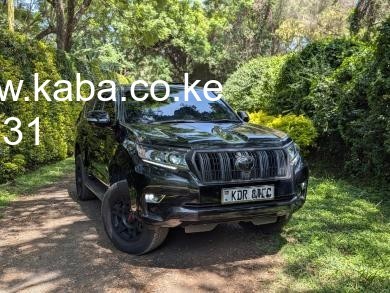 2017-toyota-landcruiser-prado-big-1