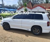 2003-toyota-kluger-small-5