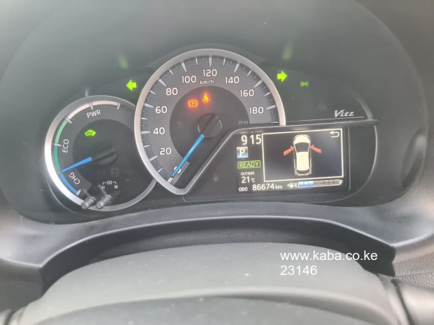 2017-toyota-vitz-for-sale-big-4
