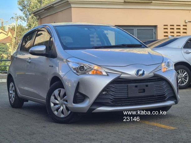 2017-toyota-vitz-for-sale-big-2