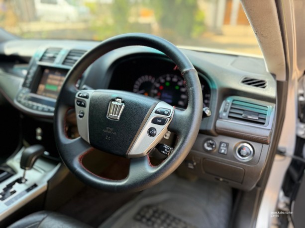 2012-toyota-crown-athlete-for-sale-big-1