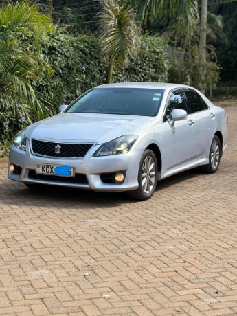 2012-toyota-crown-athlete-for-sale-big-7